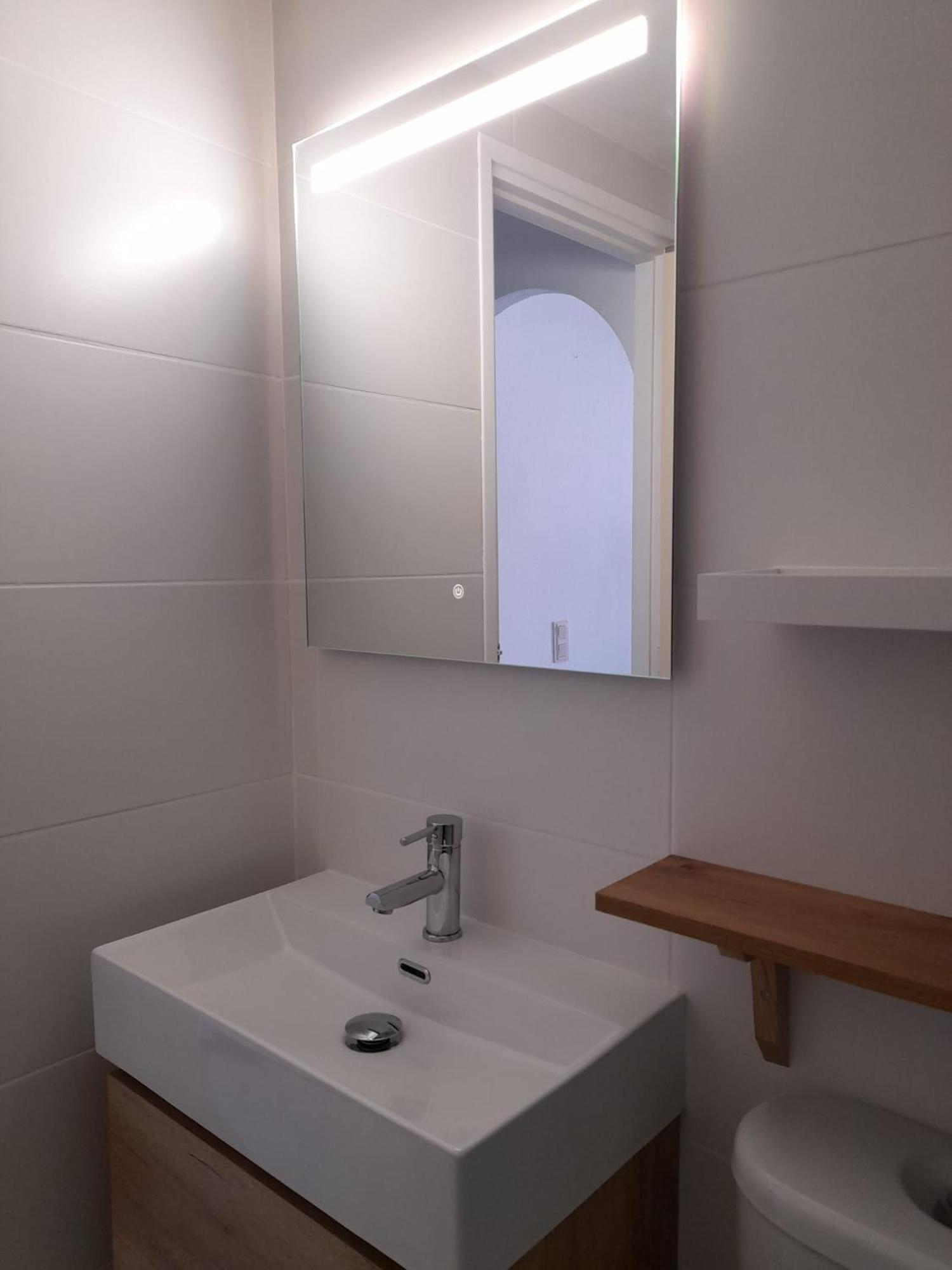 Appartement Lumineux Sur Les Canaux Roses Exterior photo